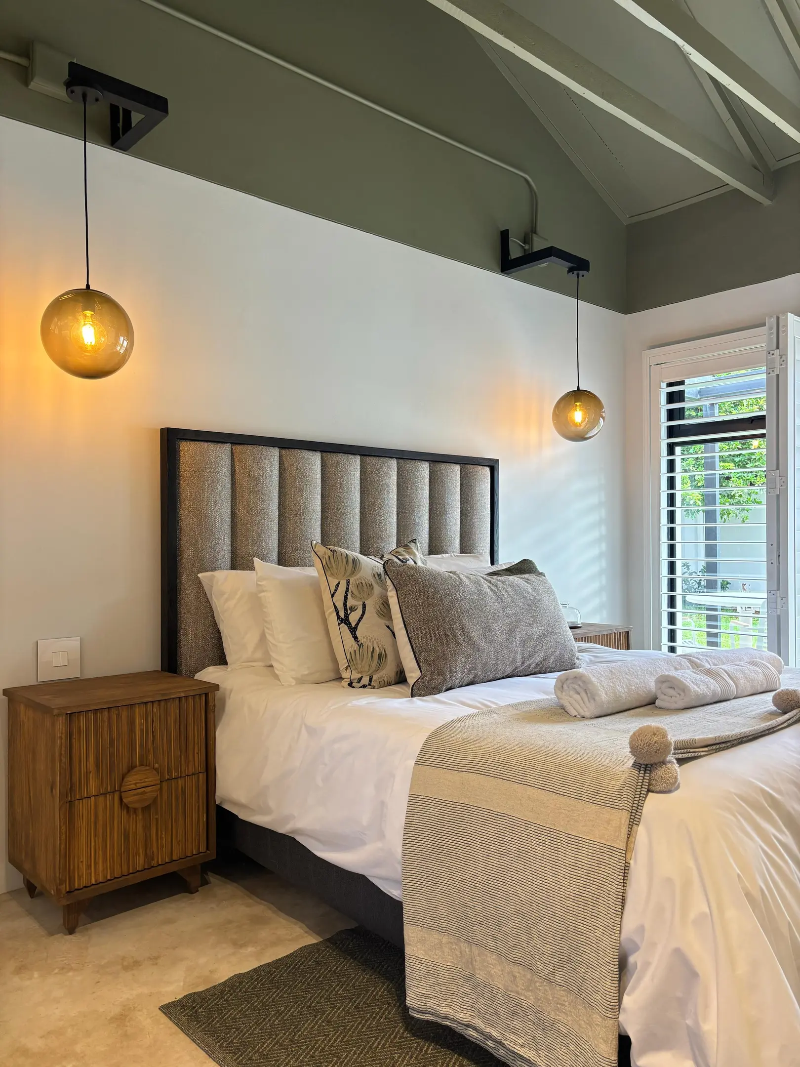 The Kathu Grand Room 2 luxury queen