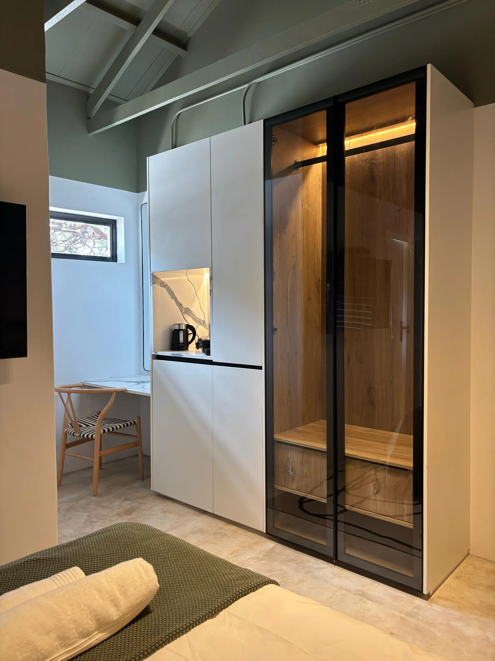 The Kathu Grand Room 6 wardrobe